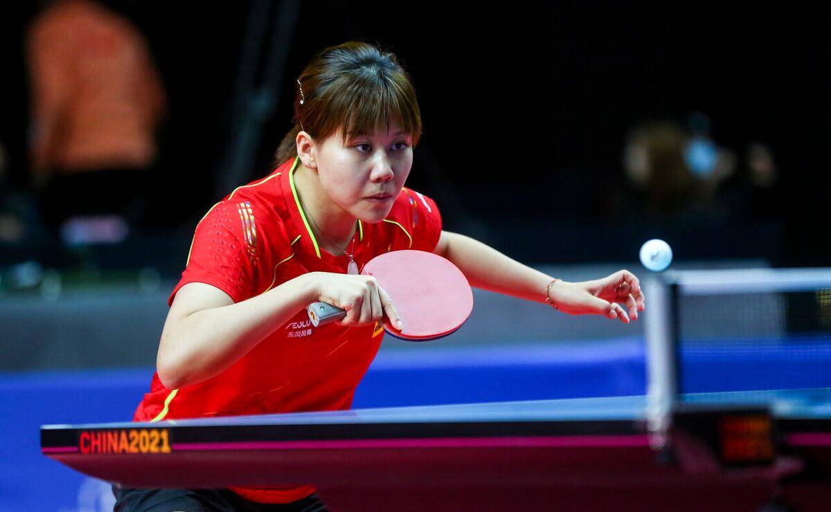 体育青岛西海岸队官宣金洋洋 陈宇浩租借加盟